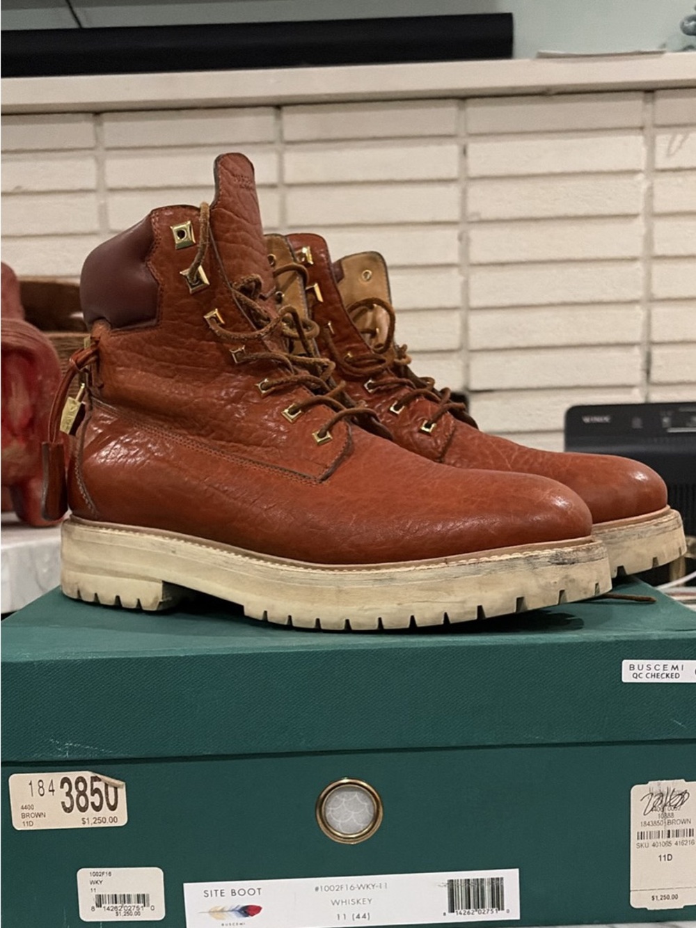 Buscemi Whiskey Brown Men’s Site Boot